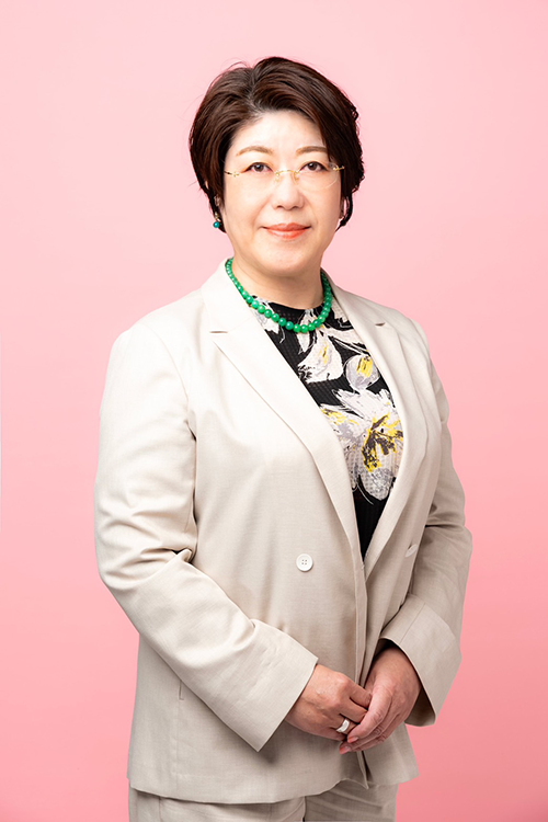 会長 川端 灋子