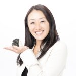 朝妻　史江